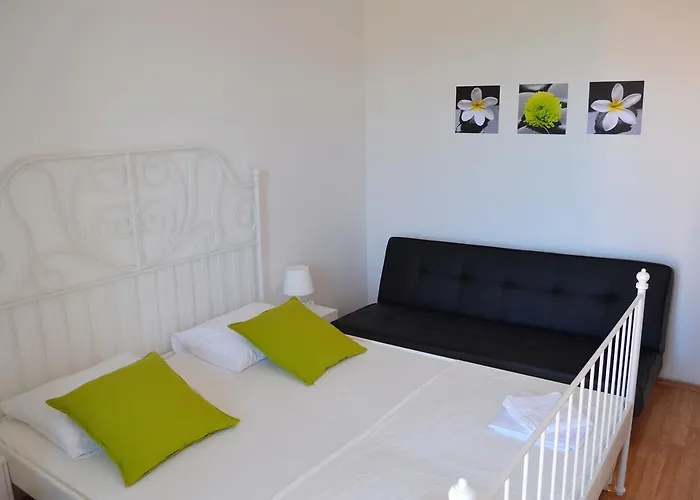 Vlado Apartman Sukosan