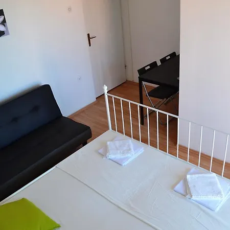 Apartment Vlado *