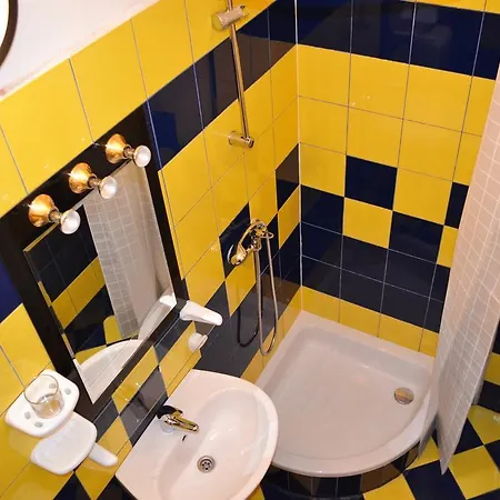 Apartment Vlado *