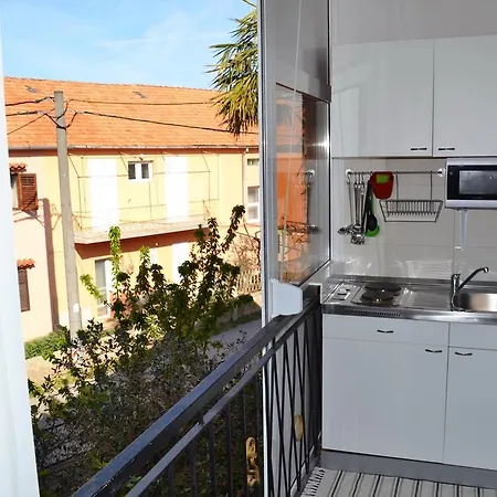 Apartment Vlado *
