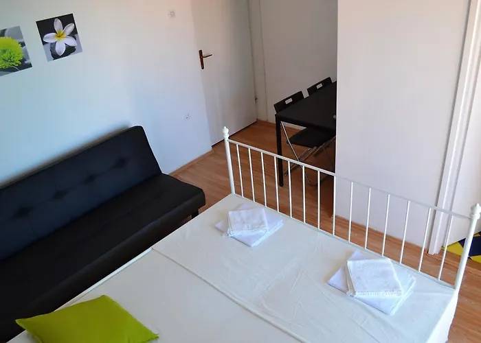 Apartman Vlado *